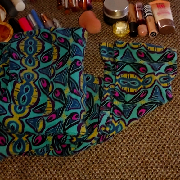 Lularoe TC leggings - Picture 2 of 2